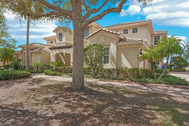1435 Emerald Dunes Dr, FL