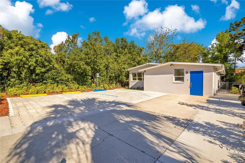 4749 Hargrave St, FL