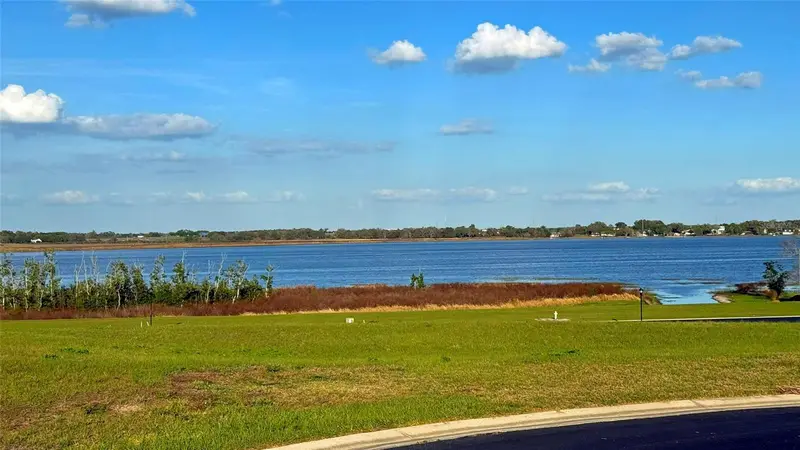 250 Amaryllis Way, FL