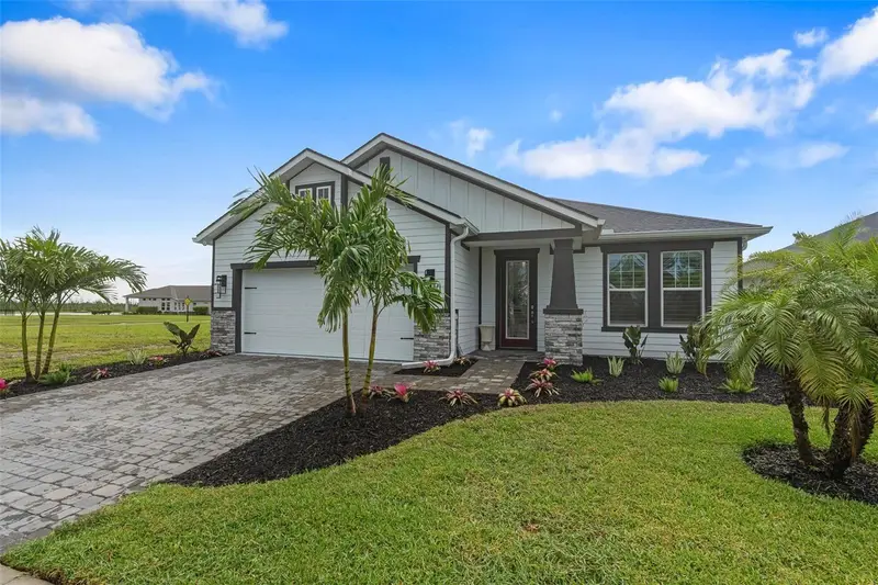 141 Mosaic Blvd, FL