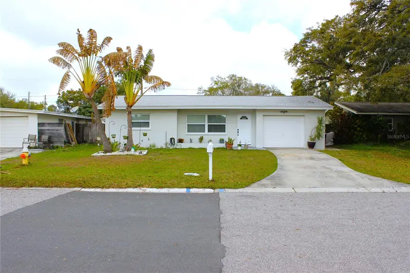 1450 Barry St, FL