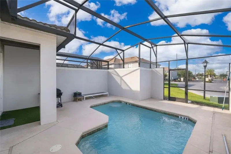 4838 Love Storey Ln, FL