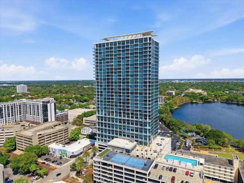 150 E Robinson St #30c-2, FL