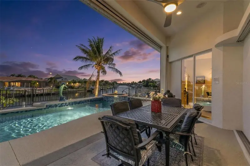 360 Capri Isles Ct, FL
