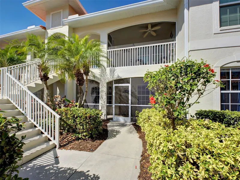 9102 L Pavia Blvd #9102, FL