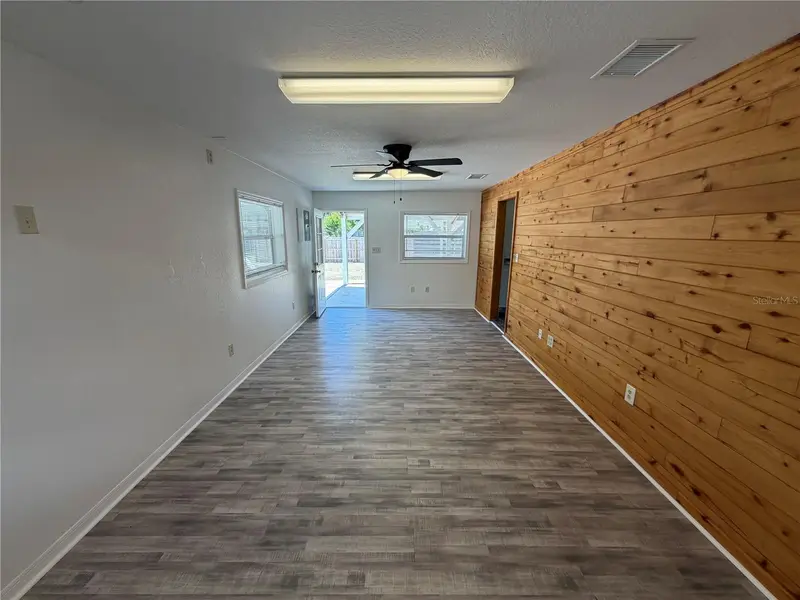 306 N Iona Ave, FL
