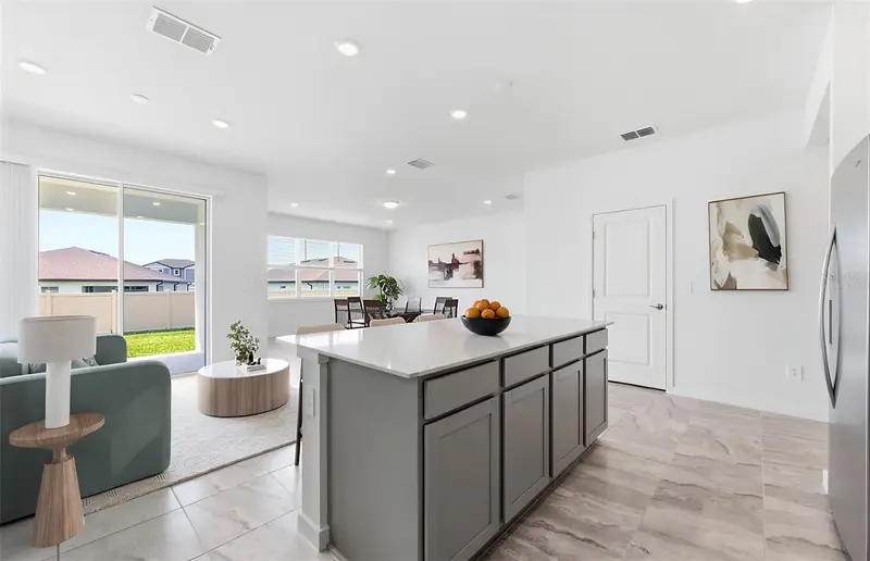 9804 Redwood Heights Loop, FL
