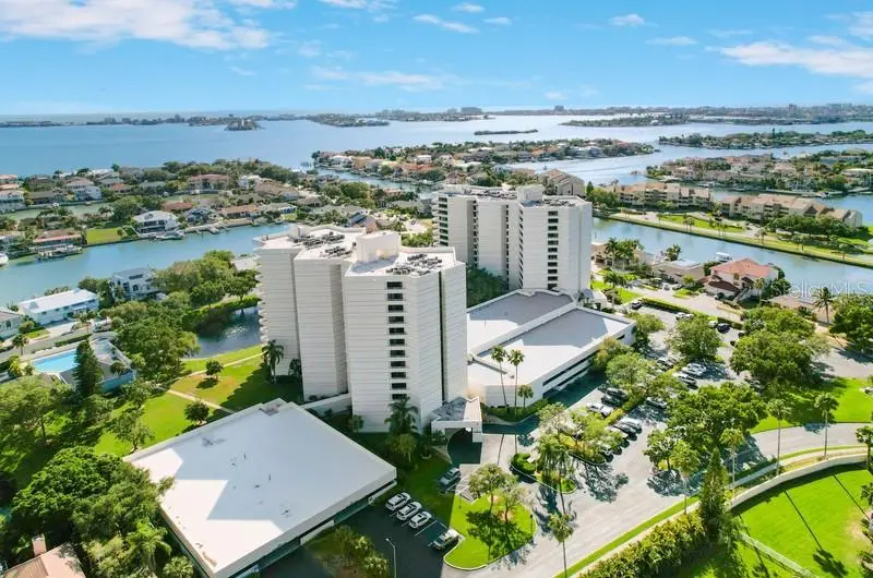 5940 Pelican Bay Plz S #1105, FL
