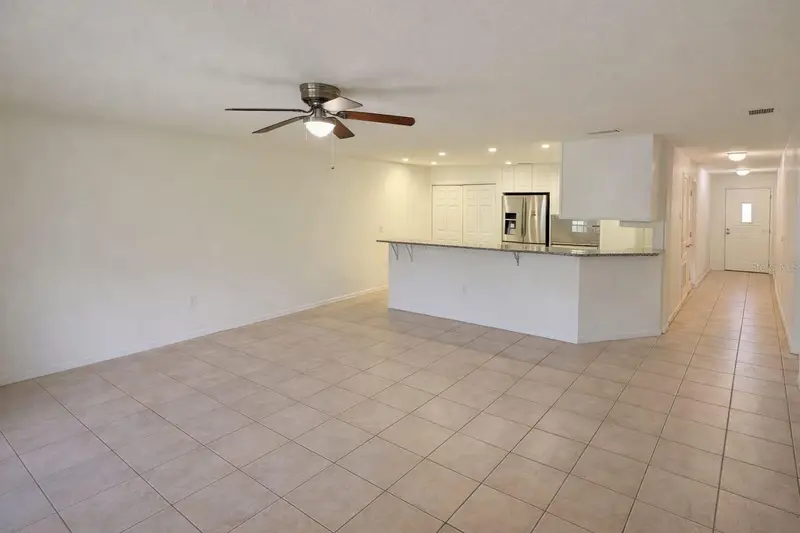 627 Bluebill Ct, FL