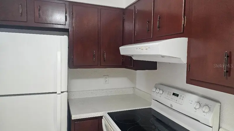 10365 Paradise Blvd #10, FL
