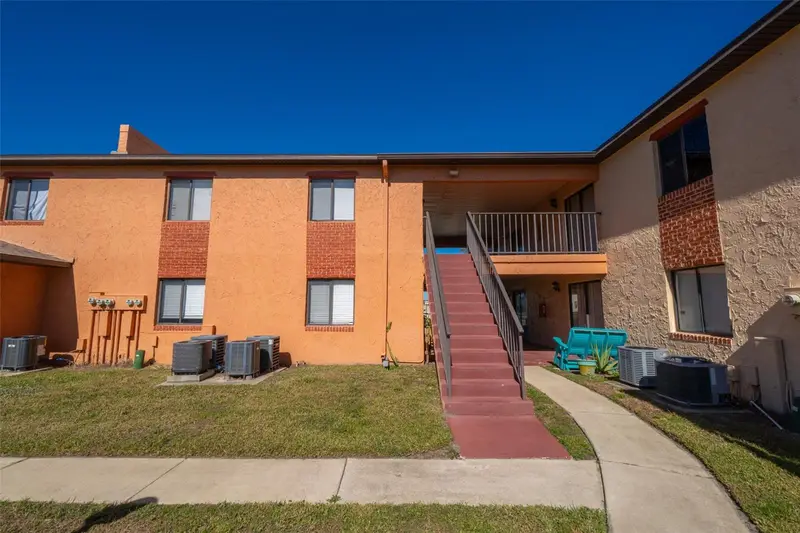 232 San Juan Cir, FL