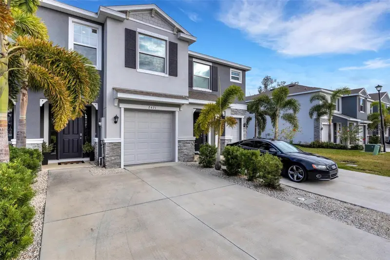 2471 Midnight Pearl Dr, FL