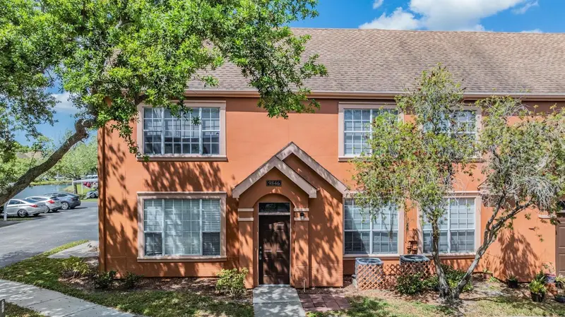 9846 Lake Chase Island Way, FL