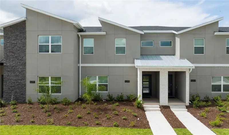 4289 Paragraph Dr, FL