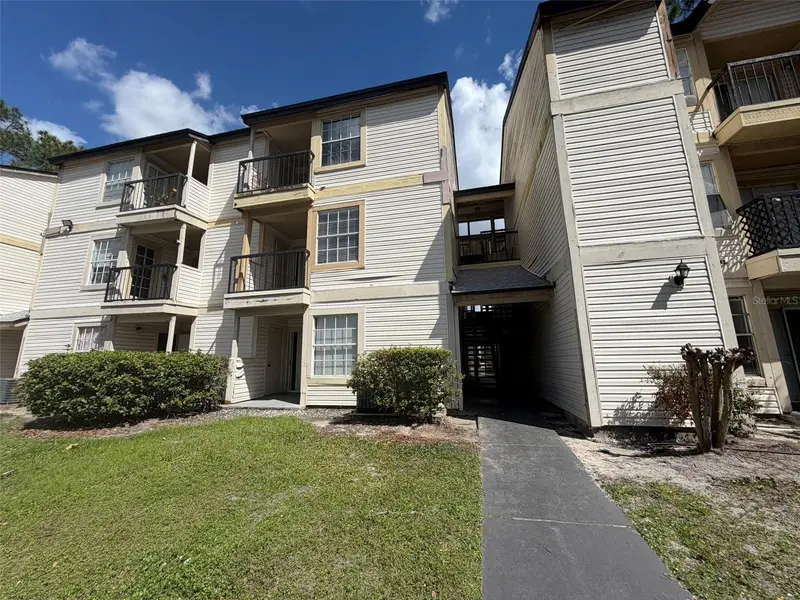 1940 Lake Atriums Cir #110, FL