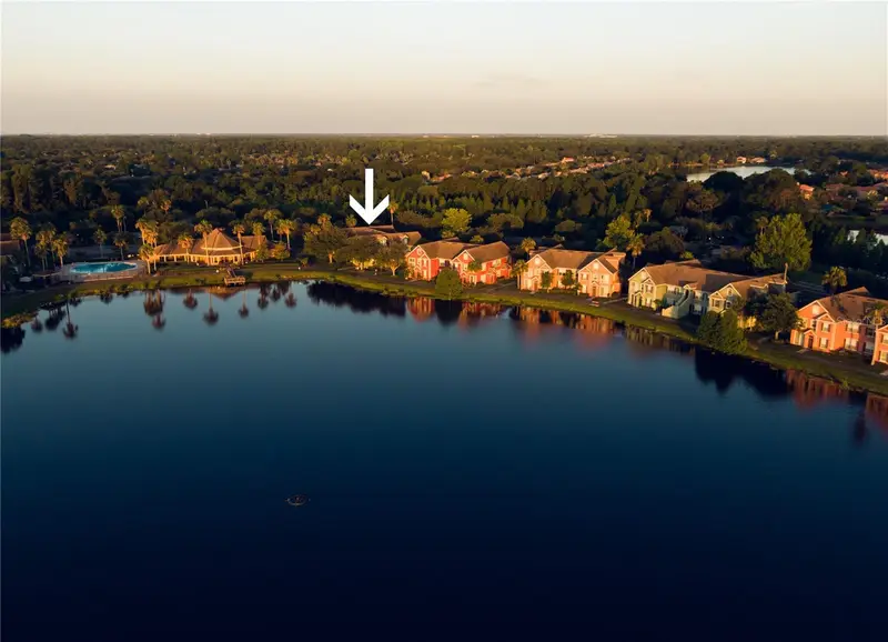 9412 Lake Chase Island Way #9412, FL