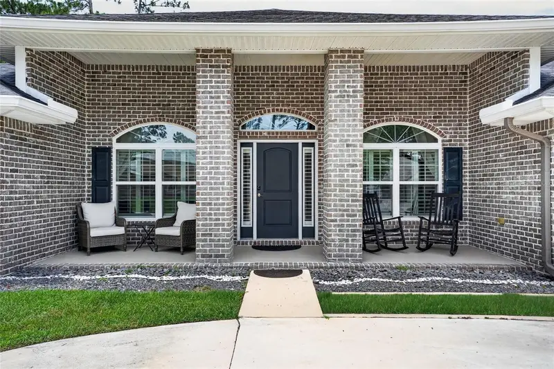 14 Farnell Ln, FL