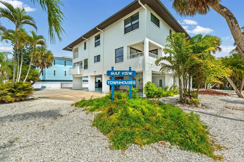 3701 5th Ave #1, FL