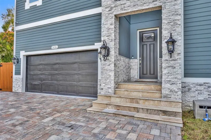 2436 Lakeview Hts, FL
