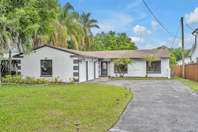 1081 Lake Weldona Dr, FL