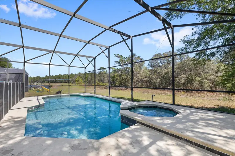 16943 Sunrise Vista Dr, FL