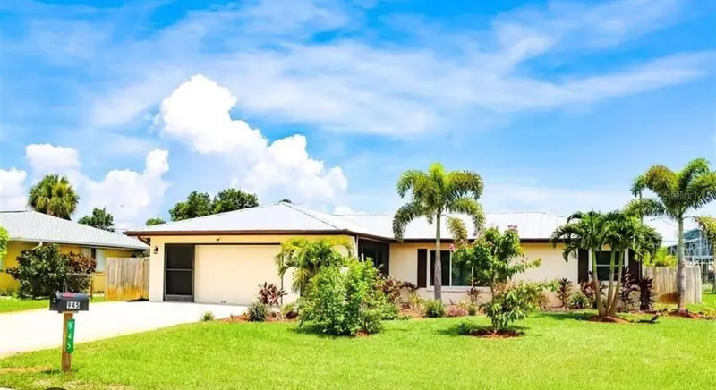 945 Chevy Chase St, FL