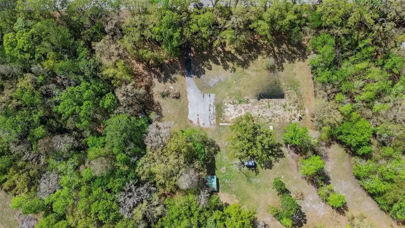 2015 W Socrum Loop Rd, FL