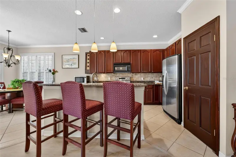 144 Silver Falls Dr, FL