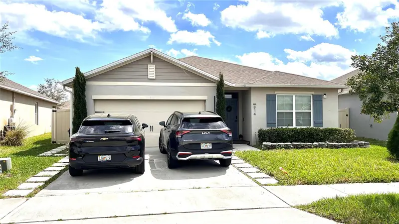 914 Guadalupe Dr, FL