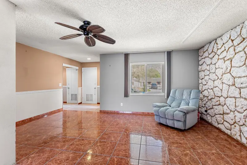 2356 Valley Ave, FL