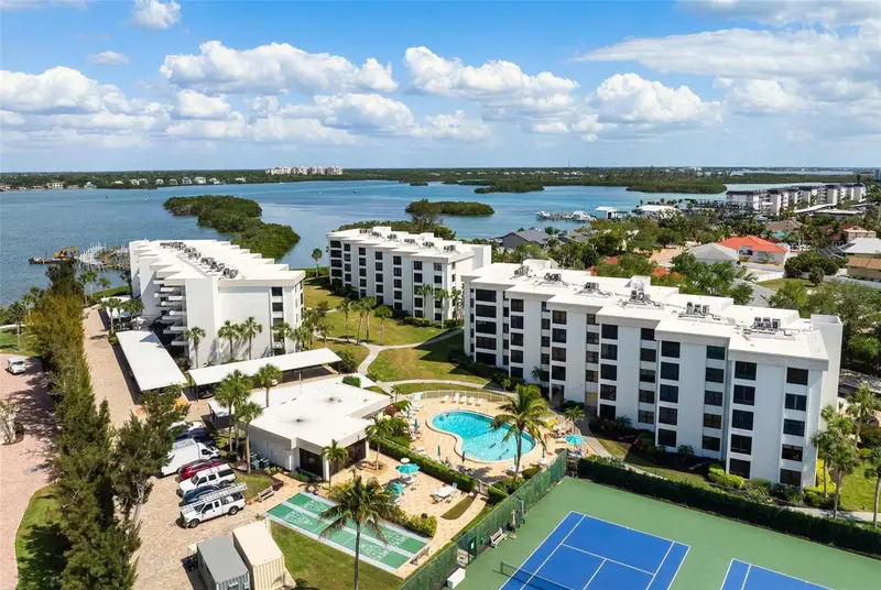8767 Midnight Pass Rd #505f, FL