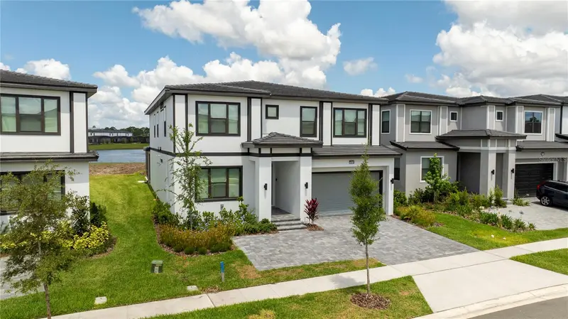 10018 Voyager Way, FL