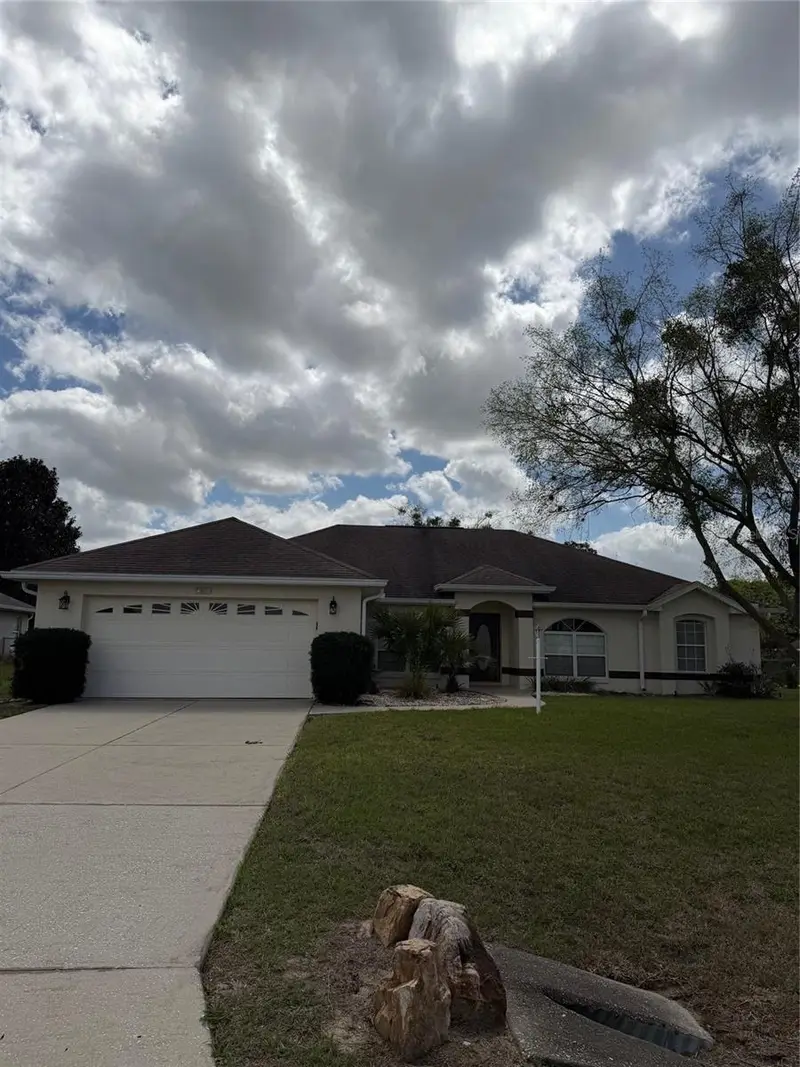 4572 Nw 32nd St, FL