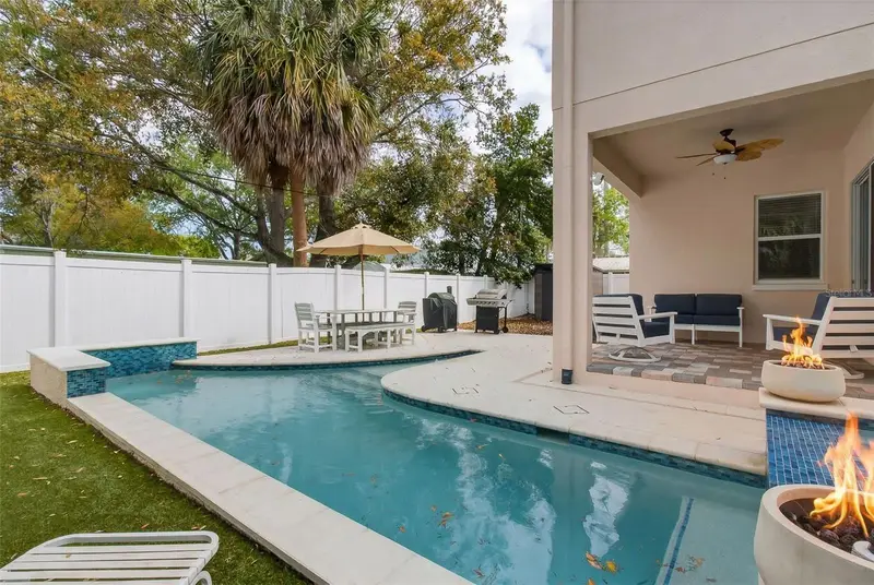 3503 W Price Ave, FL