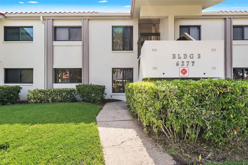 6277 Bahia Del Mar Blvd #110, FL