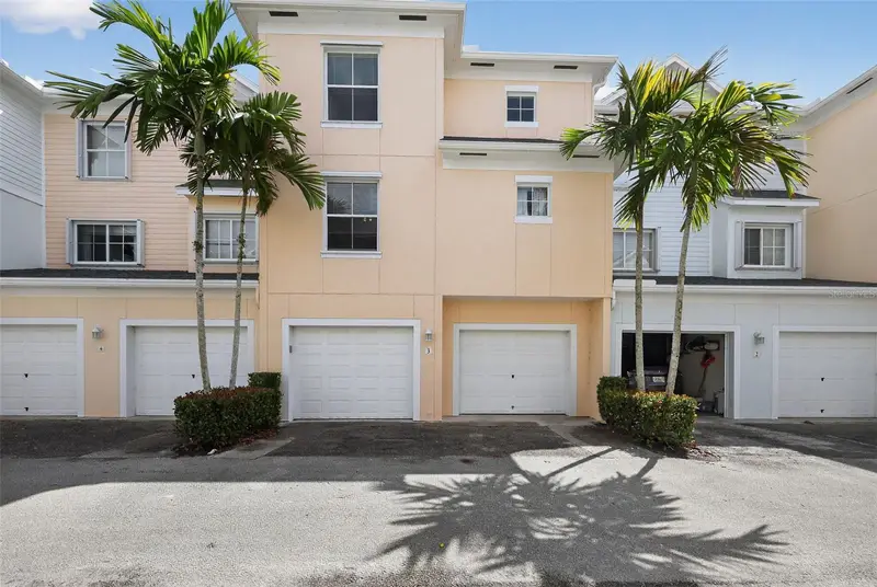 156 Aragon Way #103, FL