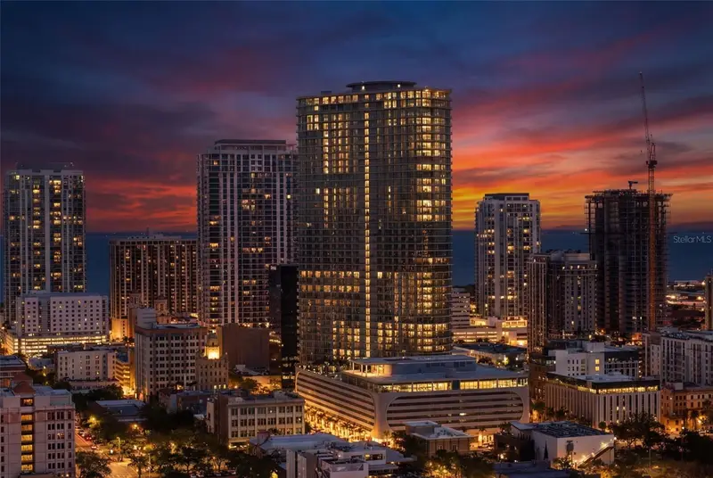 400 Central Ave #2307, FL