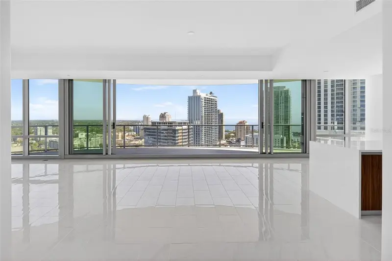 400 Central Ave #2307, FL