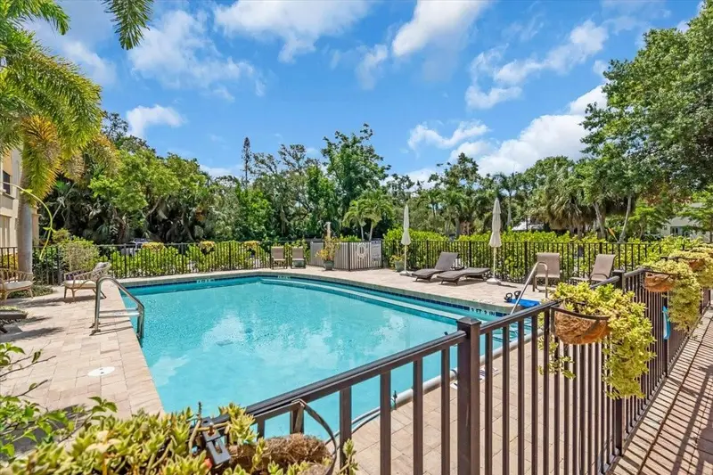 1685 Laurel St #4, FL