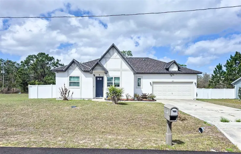 747 Fraser Ct, FL