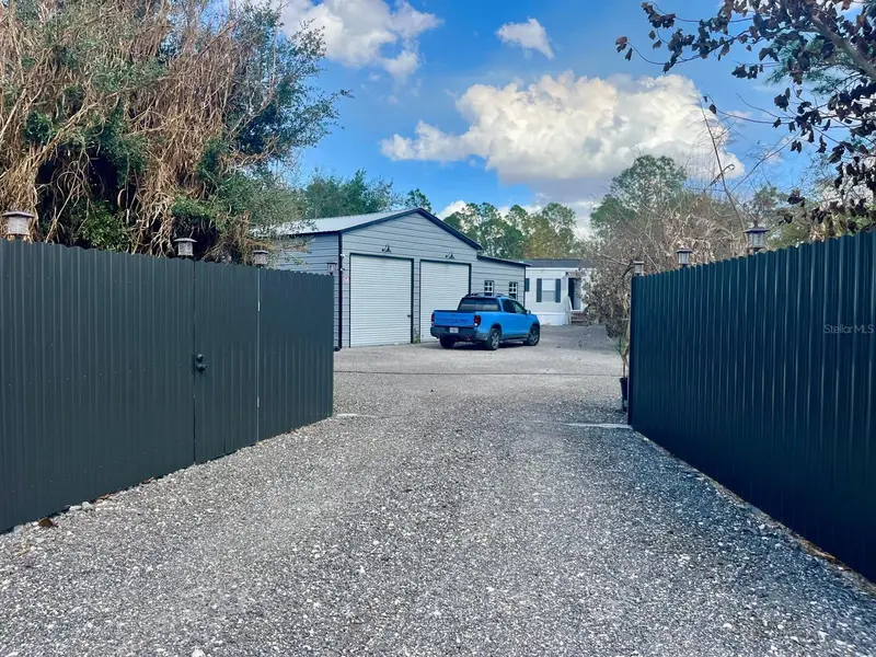 345 N Hacienda St, FL