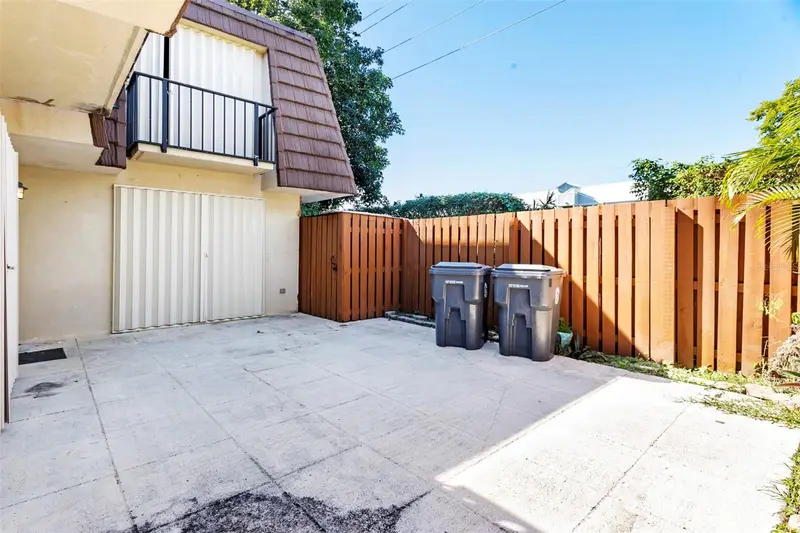 3911 Carolina Dr., FL