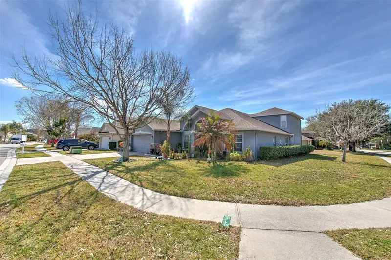 4639 Pointe O Woods Dr, FL