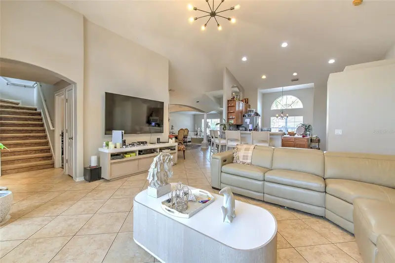 4639 Pointe O Woods Dr, FL