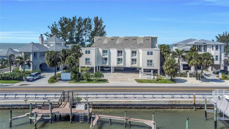 20204 Gulf Blvd #9, FL
