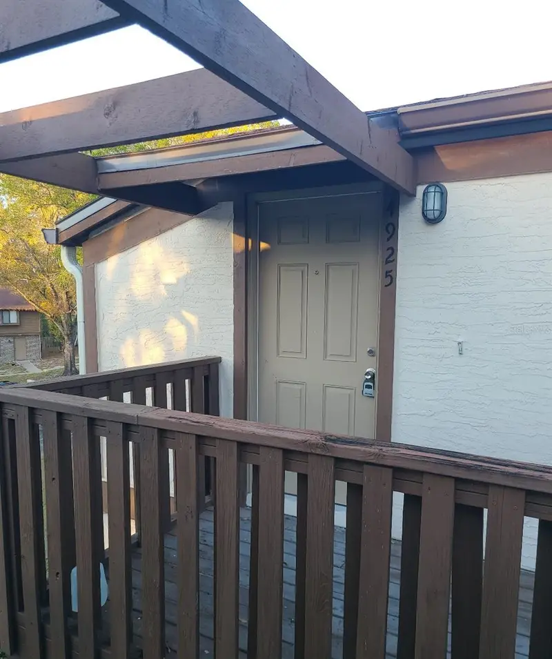 4925 Sanoma Vlg #C, FL