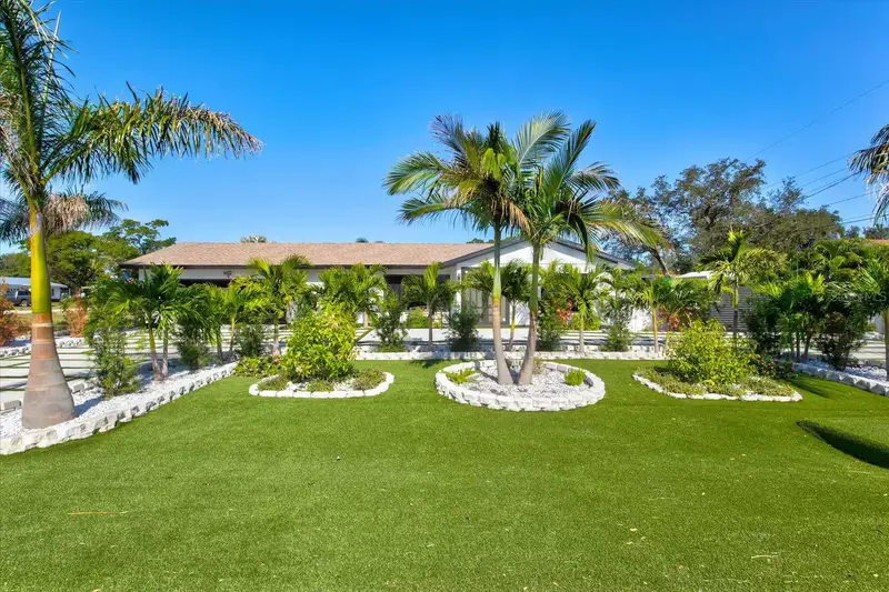 6612 9th Ave Nw, FL