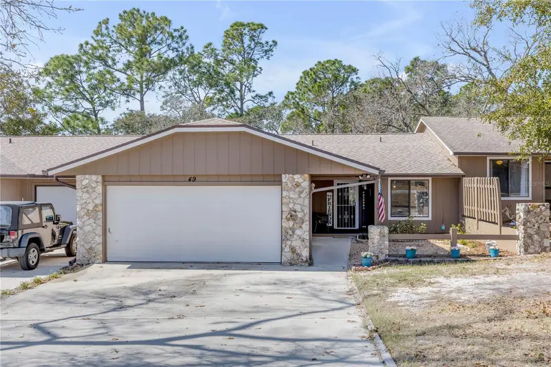 49 Crooked Pine Rd, FL