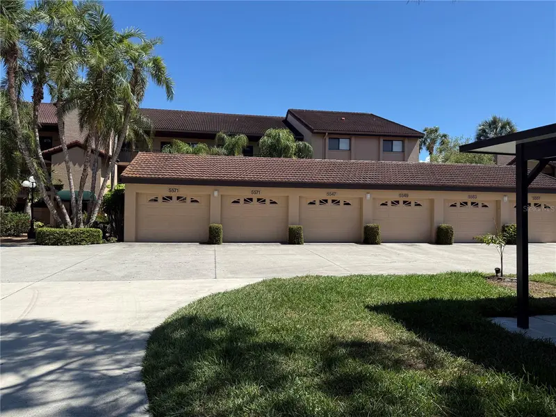 5547 Ashton Lake Dr #5547, FL