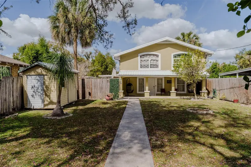 203 W Crest Ave, FL